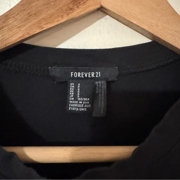 Forever 21 Black angry dog, graphic muscle tee studded shoulder - small - Picture 6 of 6